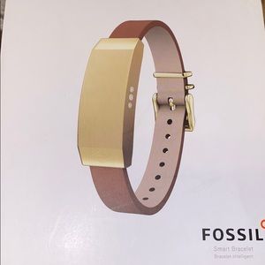 Fossil smart watch. NWT.